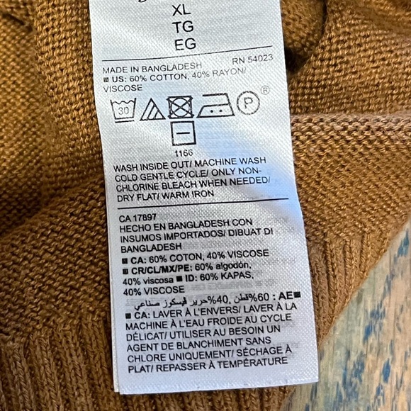 Old Navy Brown V-Neck Lightweight Sweater – Size XL - Picture 3 of 8